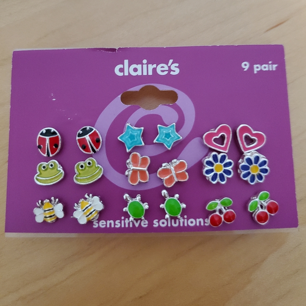 Claires 9 pairs of earrings